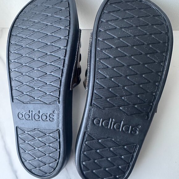Adidas adilette comfort slidesTortoise Size:5 - Picture 2 of 8